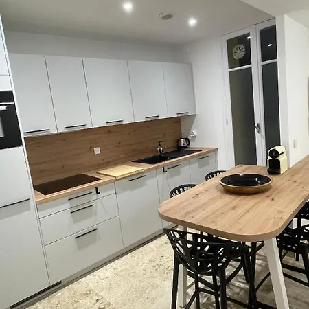 Vieux-nice 3 Pieces Confortable Et Calme Apartment Nice