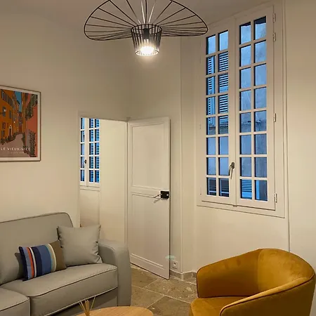 Vieux-nice 3 Pieces Confortable Et Calme Apartment Nice